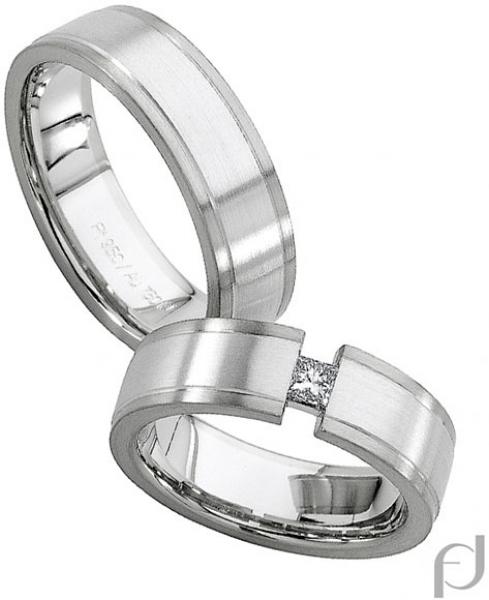 Trauringe Platin von Furrer Jacot 71-81050 + 71-25050